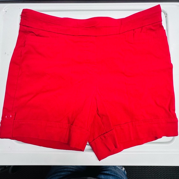 Nappa Valley Red shorts - Picture 1 of 10